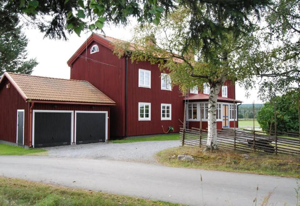 Bollnaes Bed And Breakfast Exterior photo